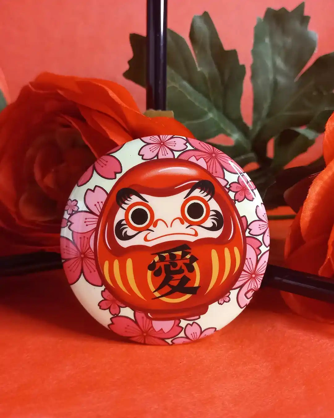 Badge Phosphorescent Daruma