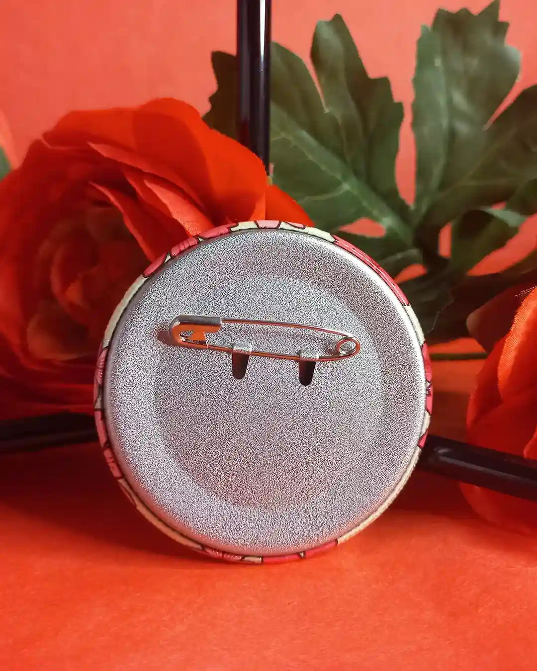 Badge Phosphorescent Daruma