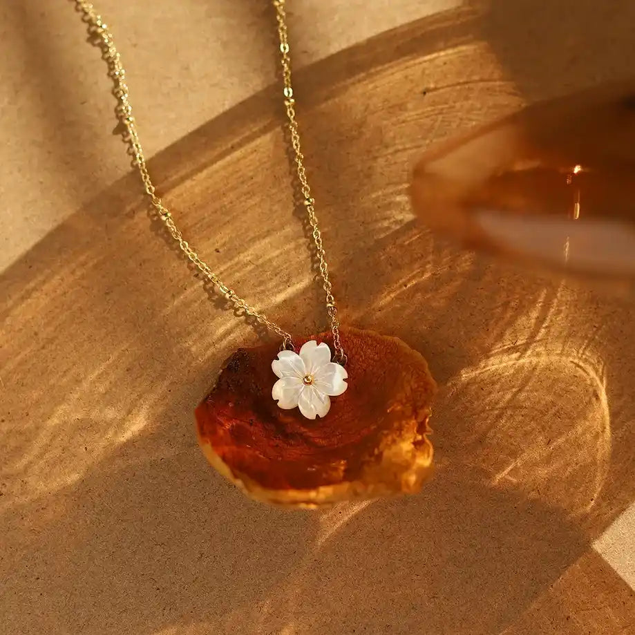 Collier Sakura Nacré