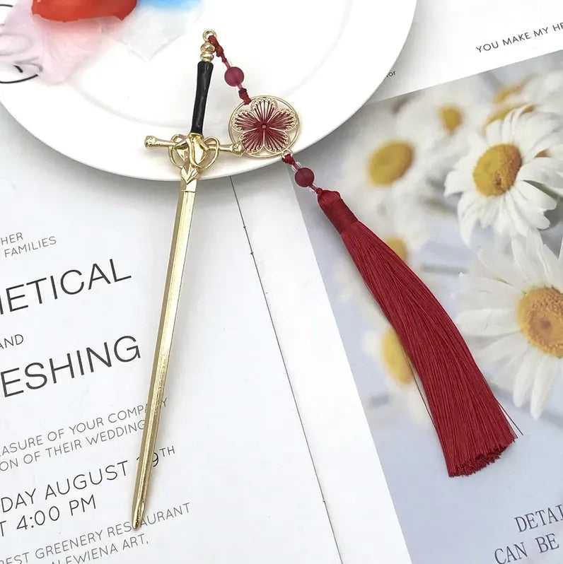 Epingle à cheveux Epée et Pompon