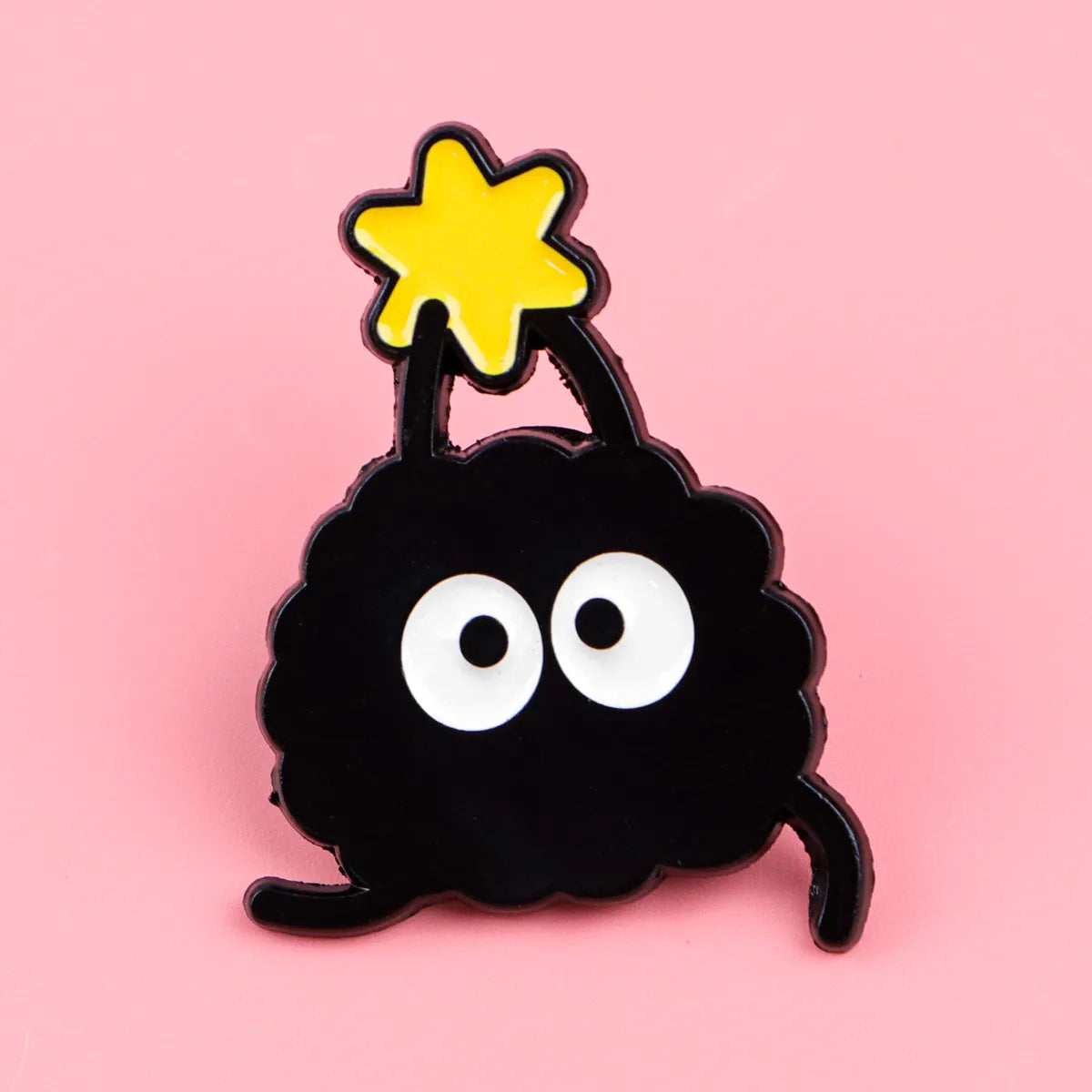 Pin's Susuwatari Ghibli #08 (3 modèles différents)