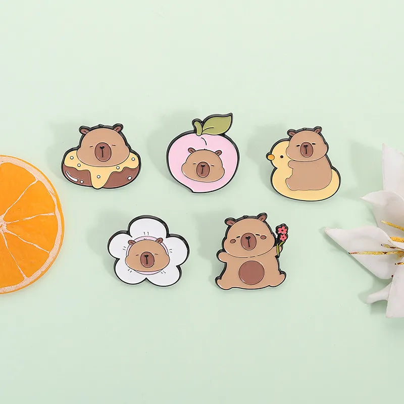 Pin's Capibara (4 modèles différents)