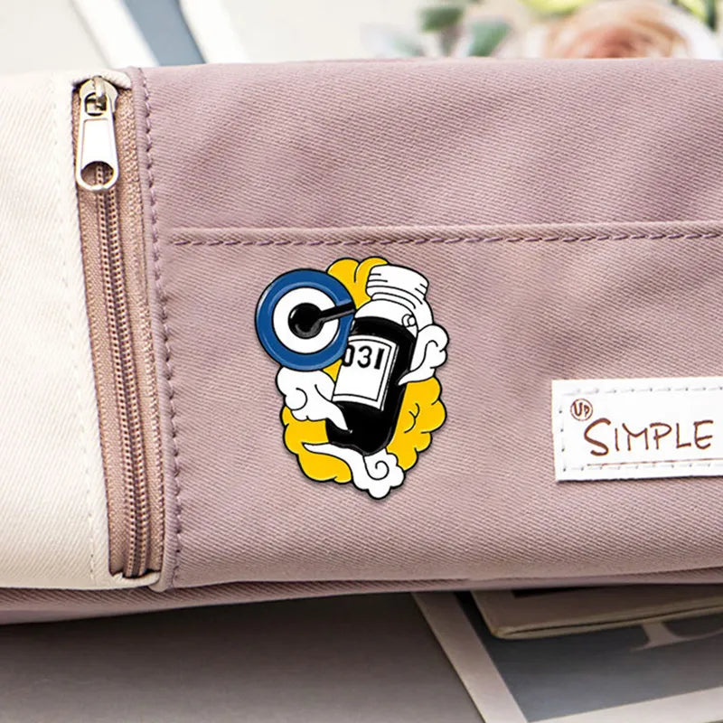 Pin's Capsule Corp Dragon Ball #01